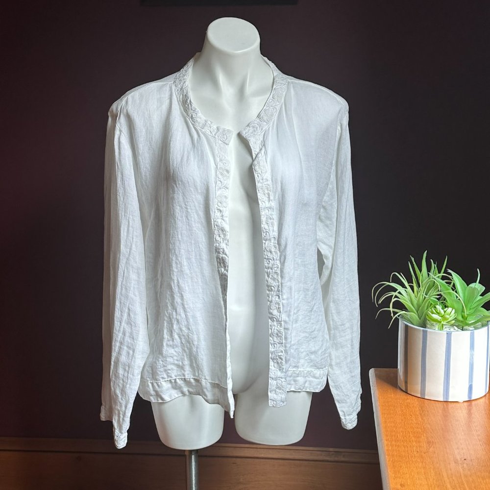 CP SHADES White Linen Embroidered Topper M